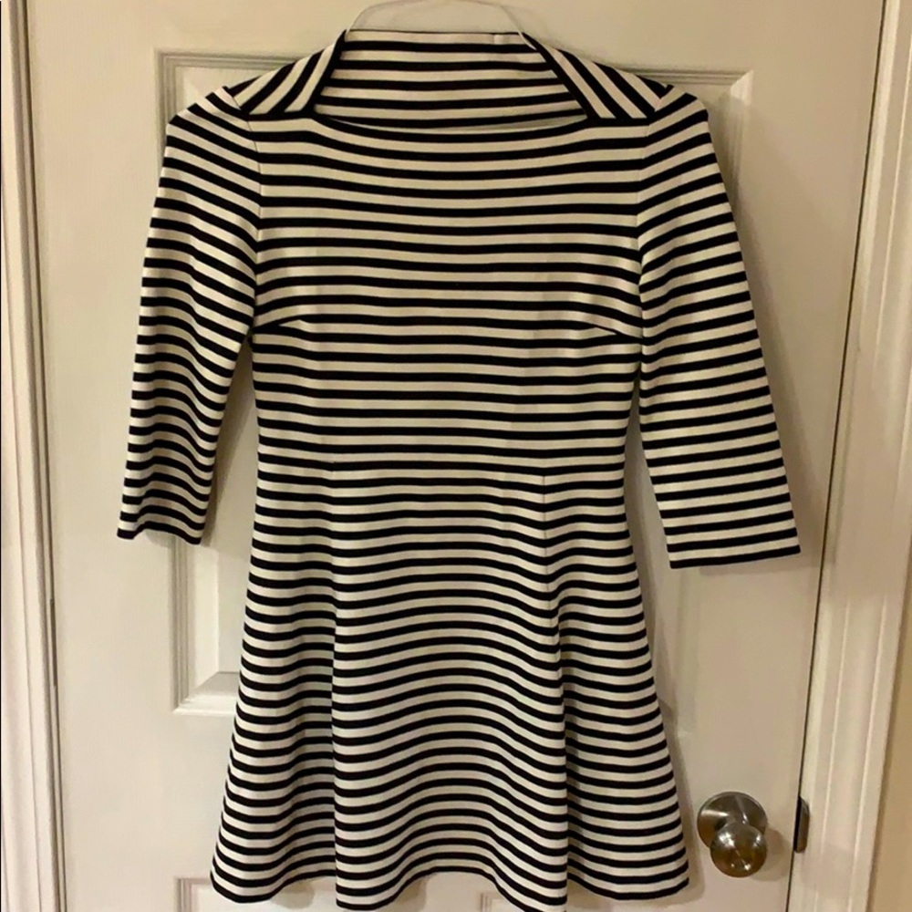 Mini Blk Wht Petites